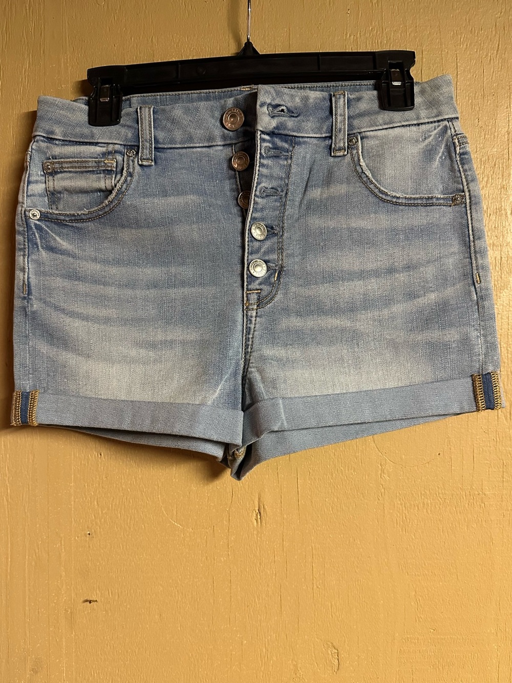 American Eagle Outfitters Light Wash Button-Front Denim Shorts